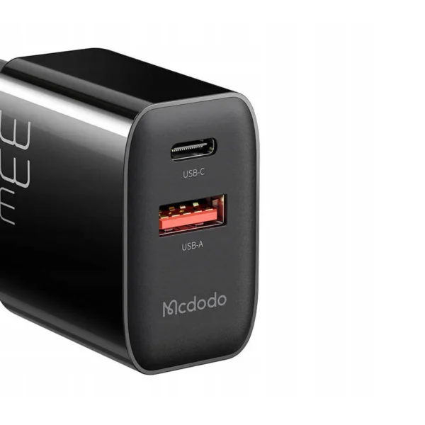 Mcdodo Wall Charger USB & USB C 33W & USB C Cable - Black - Image 2